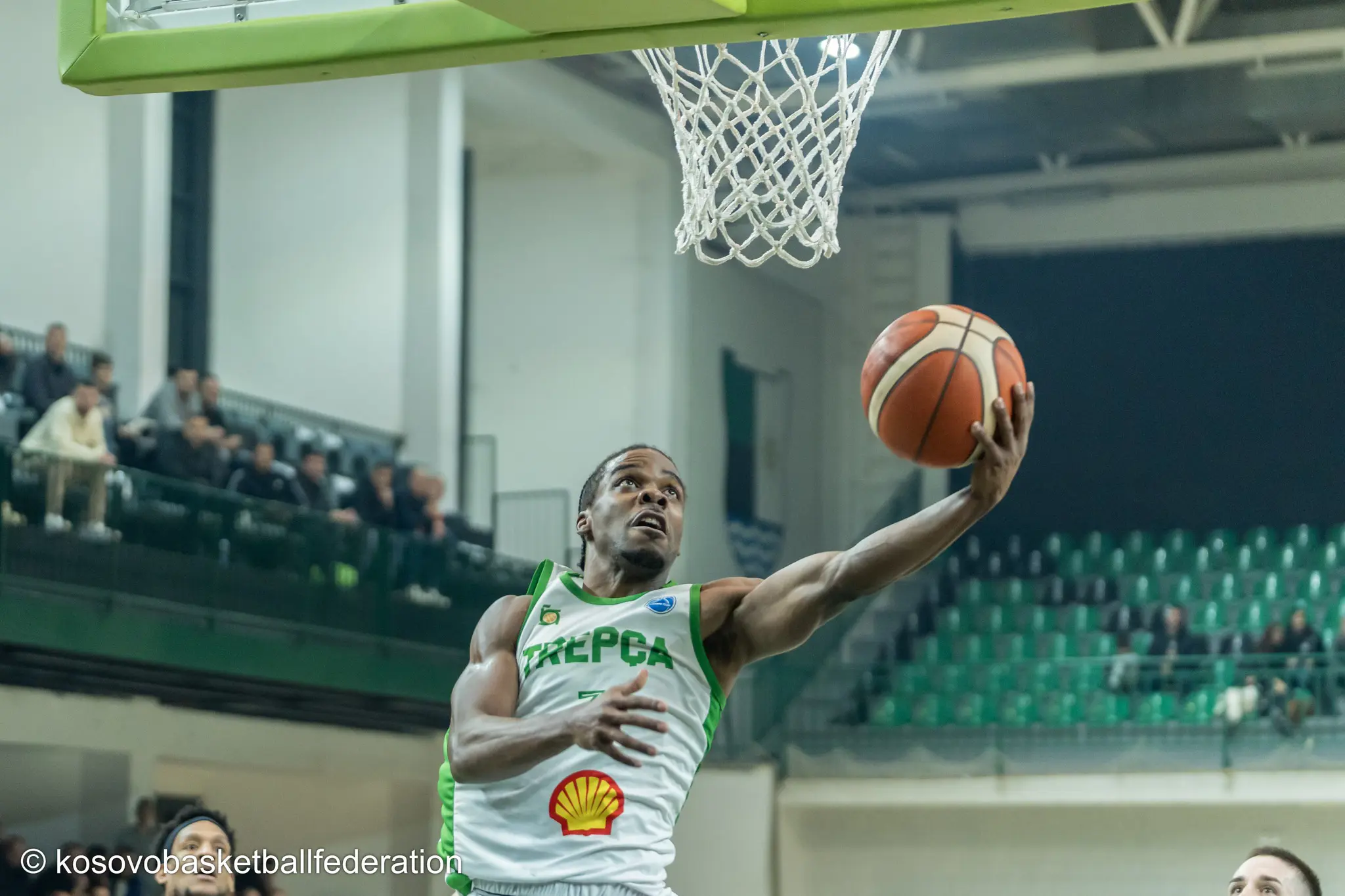 Albumi i ndeshjes Trepça - PAOK