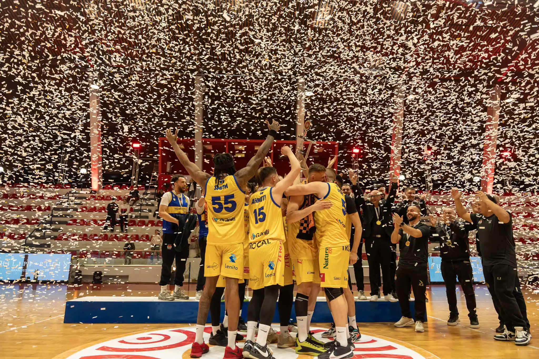 Golden Eagle Ylli, kampion i Ligës Unike